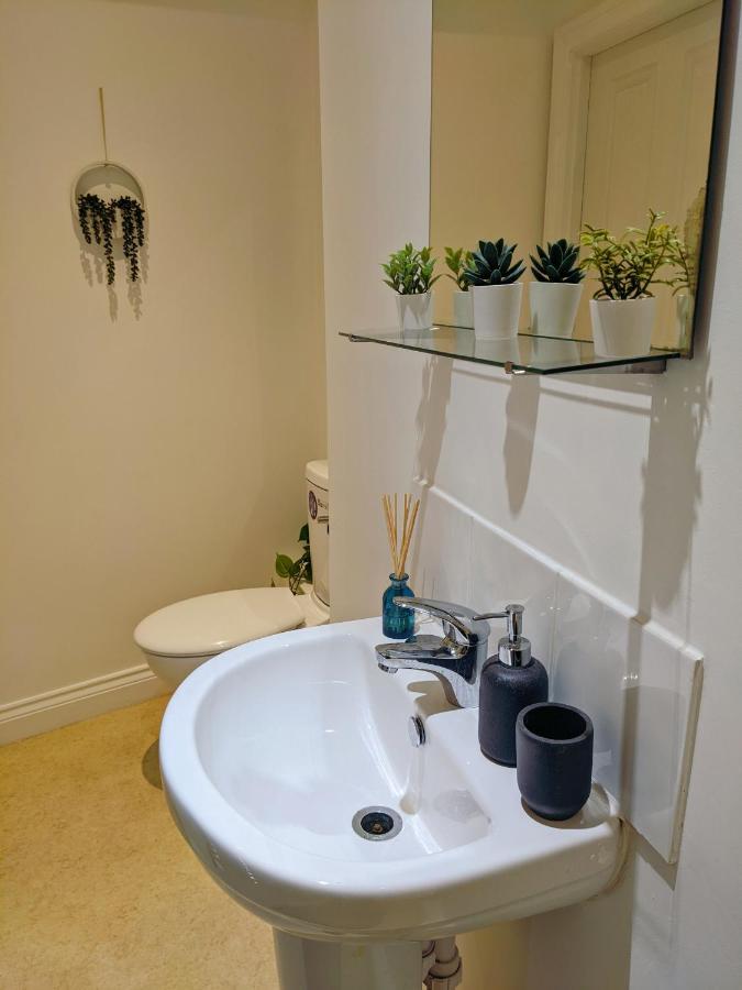 Appartement Winchester Retreat Extérieur photo